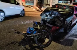 Batida violenta entre carro e moto em SP deixa dois feridos; motorista é preso sob suspeita de embriaguez
