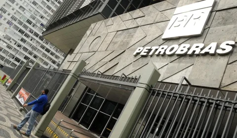 Petrobras confirma descoberta de petróleo na Foz do Amazonas