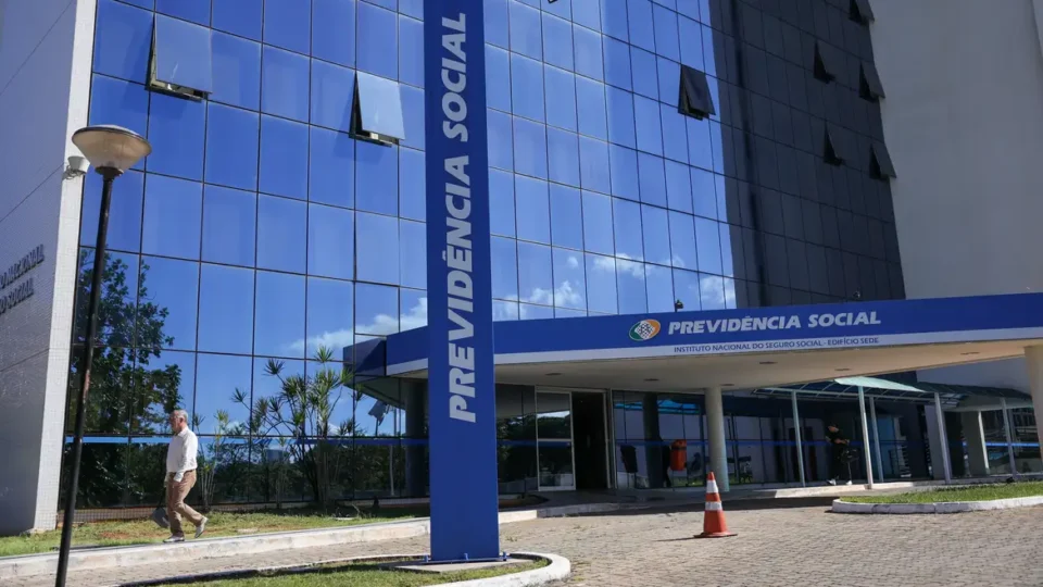 INSS libera consignado sem biometria facial e cria nova forma de autorização