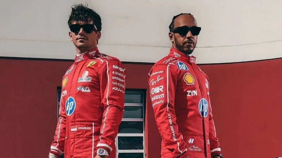 Ferrari homenageia Michael Schumacher com macacão especial no GP da Itália em Monza