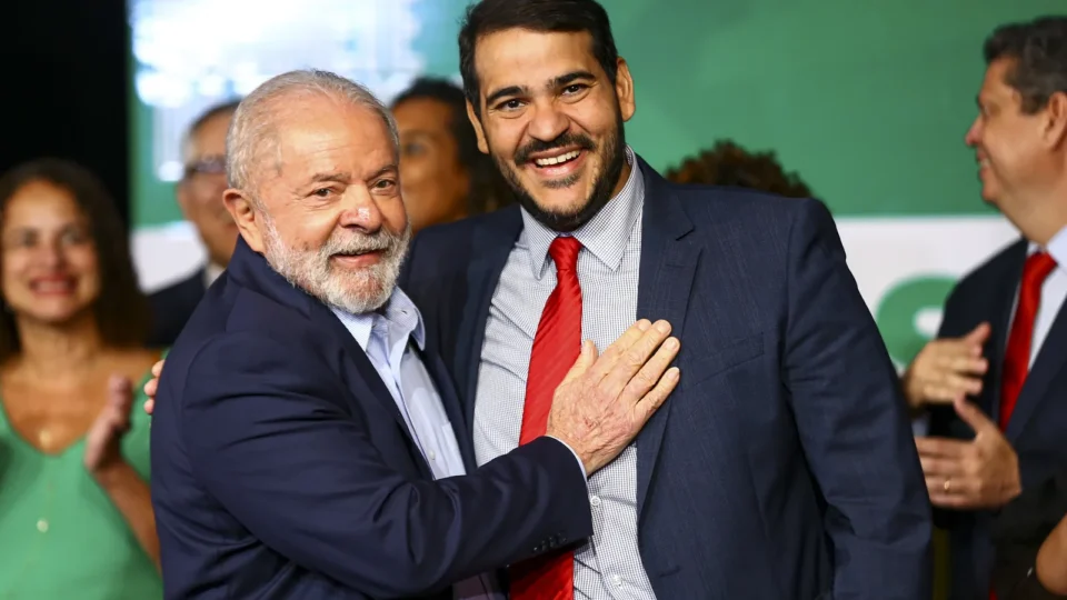 Lula se reúne com Jorge Messias antes de almoço com Alcolumbre e Hugo Motta