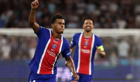 PSG supera Aston Villa e é bicampeão da Supercopa da Uefa