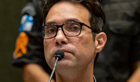 Justiça anula acesso a celular encontrado na cela de Jairinho e caso ganha novo rumo