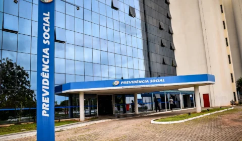 Governo reduz em R$ 5 bilhões previsão de gastos da Previdência para 2027