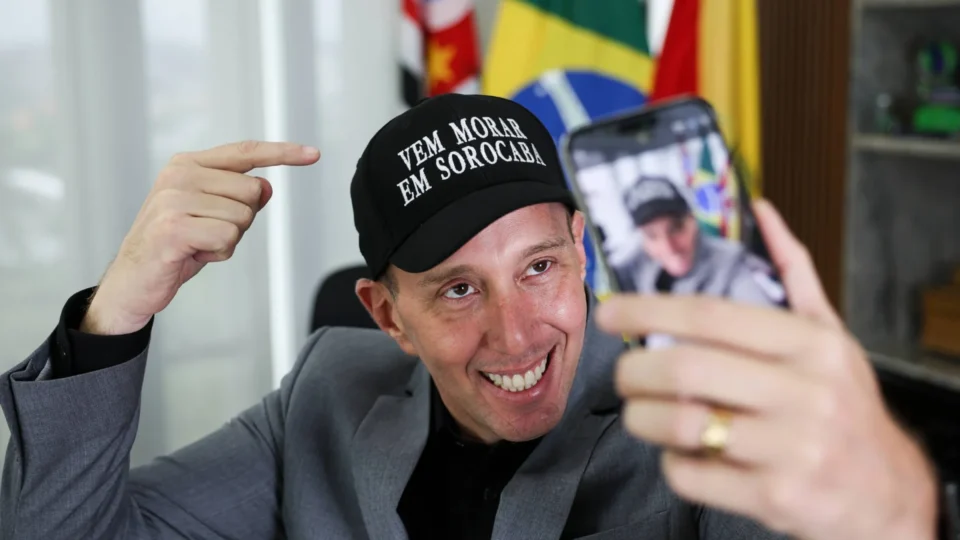 Republicanos expulsa Rodrigo Manga após prefeito de Sorocaba gravar vídeo na sede de rival