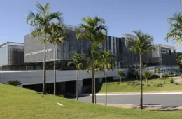 TCE-GO publica edital com 16 vagas e salário de R$ 11,8 mil