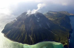 Supervulcão Kikai volta a receber magma sob o mar do Japão