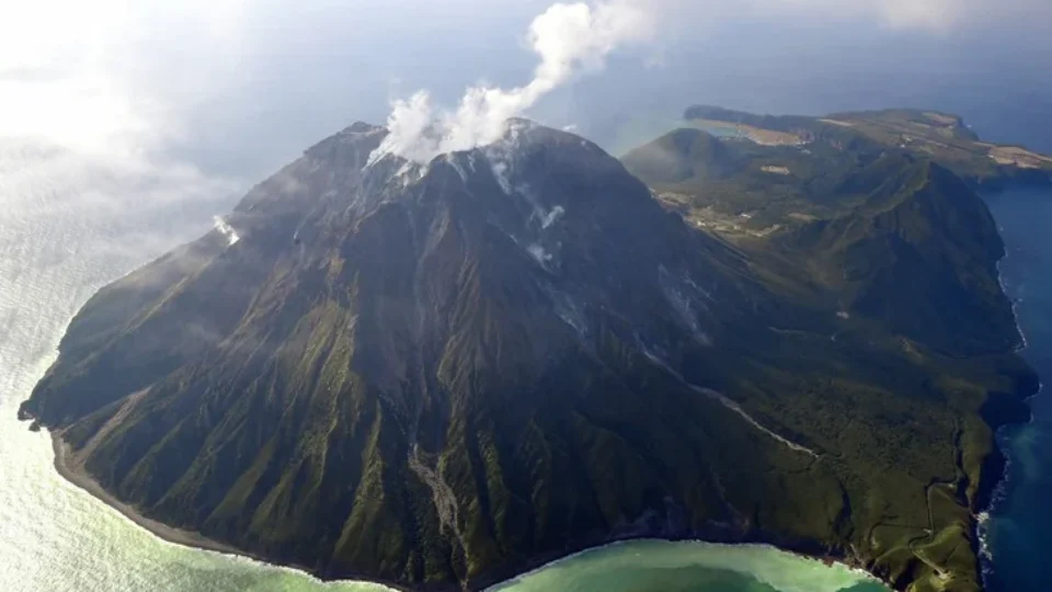 Supervulcão Kikai volta a receber magma sob o mar do Japão