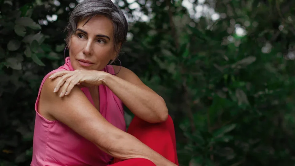 Gloria Pires revela como enxerga a juventude após os 60