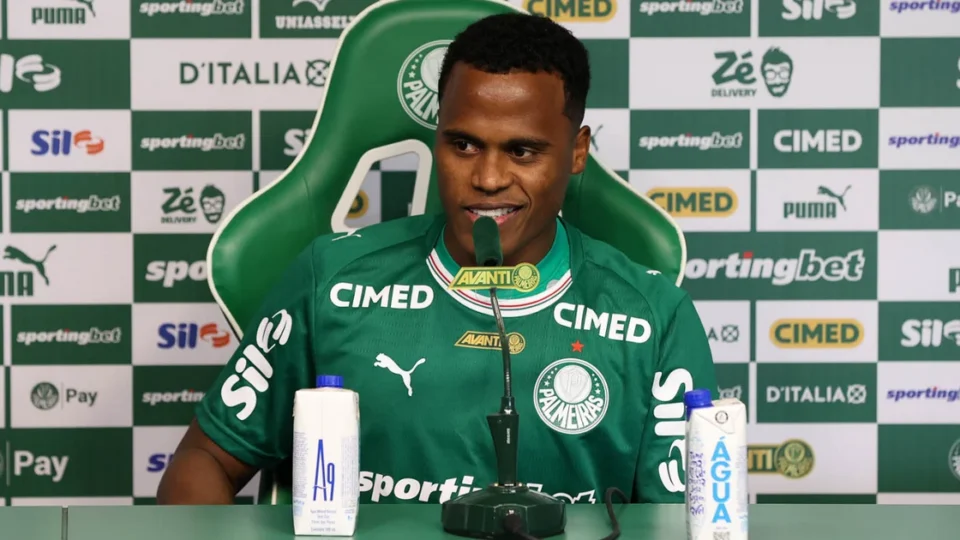 Jhon Arias joga hoje e gera R$ 1,1 mi para Palmeiras na disputa
