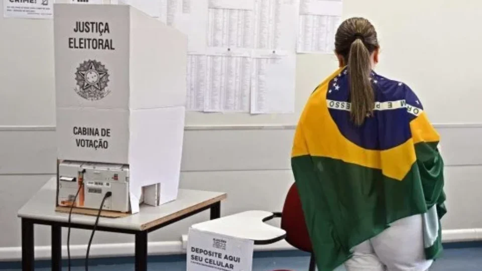 Brasileiros temem votar em Nova York por medo do ICE