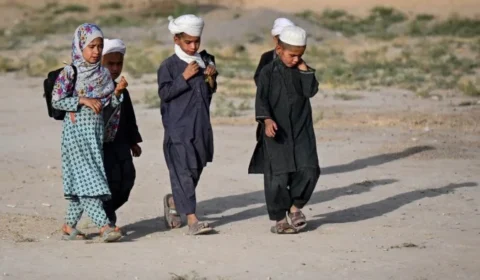 UNICEF alerta que desnutrição pode matar 1 milhão de crianças no Afeganistão