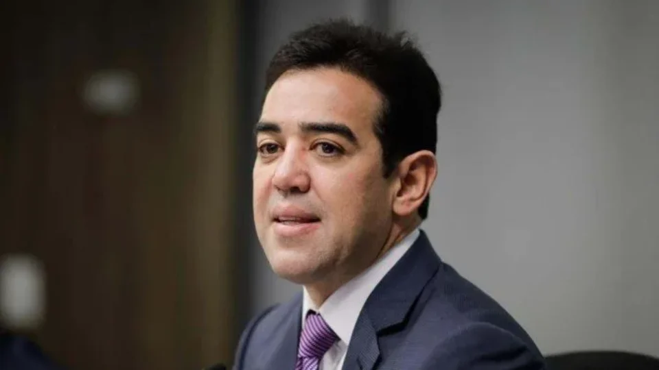 Bruno Dantas renuncia ao TCU e abre caminho para nova indicação do Senado