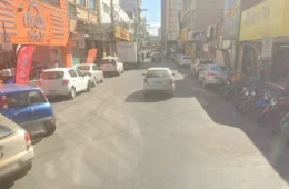 Carro desgovernado atropela pedestres e deixa criança de 6 anos ferida em mg