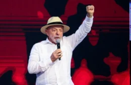 Lula acelera plano de reeleição enquanto tenta conter crise com os EUA