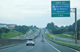 Obras na Anhanguera travam tráfego e causam batida sem feridos