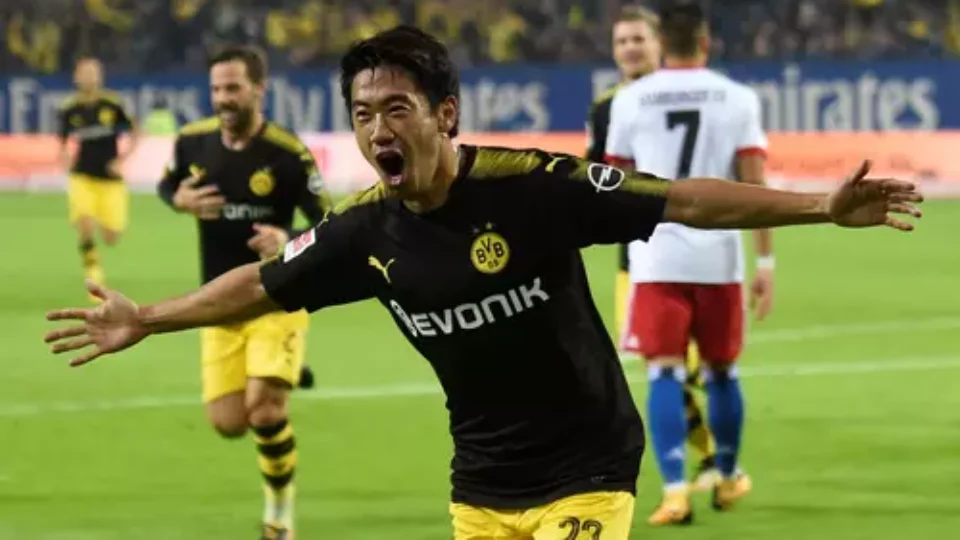 Dortmund vence o Hamburgo, mantém vice-liderança e aumenta pressão sobre o Bayern
