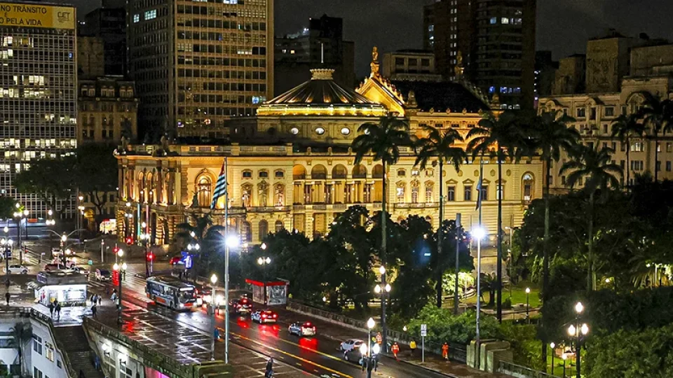 Justiça bloqueia R$ 1 bilhão em caso da iluminação de SP