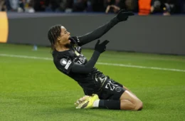 Liverpool fecha compra de Barcola por £120 mi e muda mercado