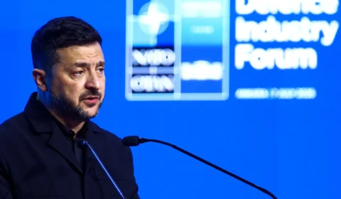Zelensky rejeita eleições durante guerra e diz que pleito poderia “dividir” a Ucrânia