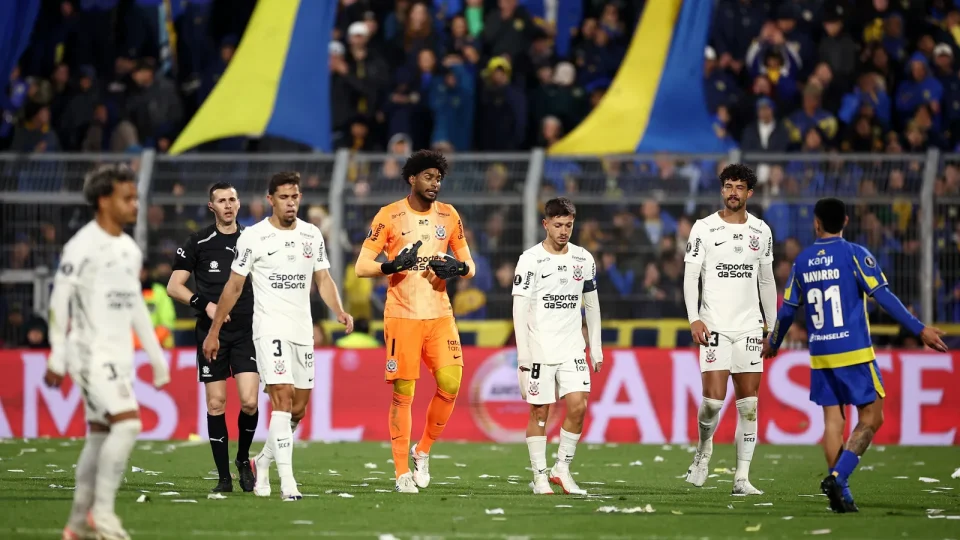 Fernando Diniz revela decepção no Corinthians e reage após empate