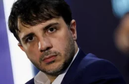 Renan Santos acusa Record de barrá-lo da cobertura eleitoral de 2026