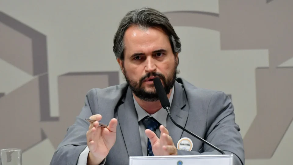 Ex-diretor da PF é indiciado por corrupção em esquema de mineração em Minas Gerais