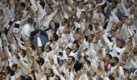 Real Madrid goleia Schalke por 3 a 0 e encerra pré-temporada invicto