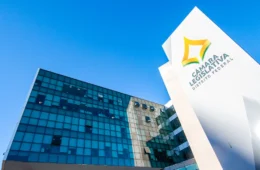 Número de candidatos a deputado distrital cai 30% e chega ao menor nível em décadas no DF