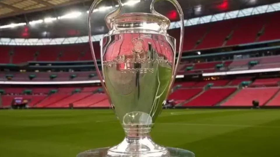 Champions terá dois confrontos que não podem ser disputados em um dos estádios; entenda a regra