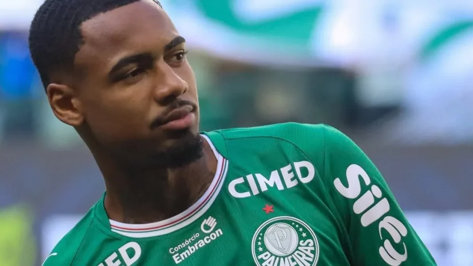 Palmeiras encaminha venda de Allan ao Manchester City por R$ 240 milhões