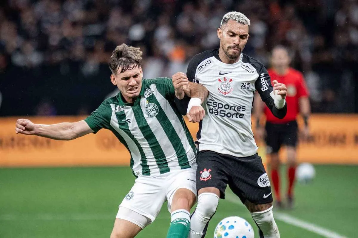 O treinador, porém, ressaltou que confia no elenco disponível para a sequência da temporada.