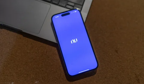 Nubank caiu hoje: app trava e bloqueia Pix no fim da tarde