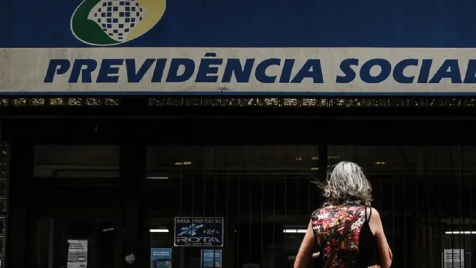 Parkinson, AIDS e hanseníase: veja quem pode ter direito ao auxílio-doença do INSS