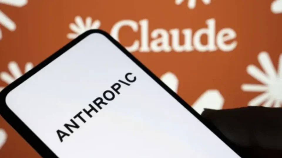 Claude caiu? Chatbot da Anthropic apresenta instabilidade nesta quarta-feira (5); empresa confirma problema