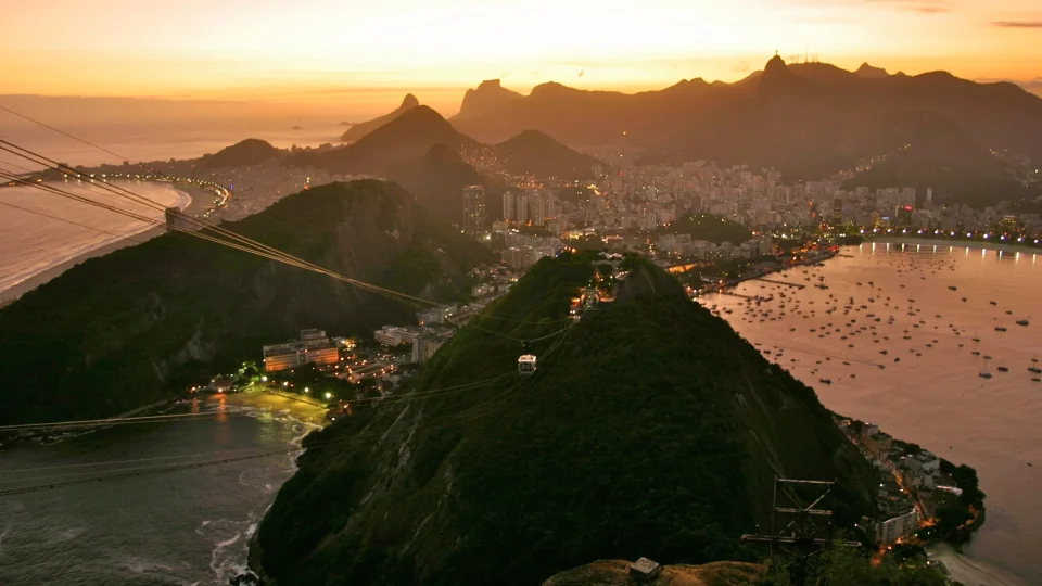 Rio de Janeiro recebe nota máxima de crédito da Fitch e melhora avaliação das contas públicas