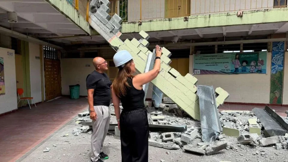 Cidade devastada em 1999 resiste a novo terremoto na Colômbia