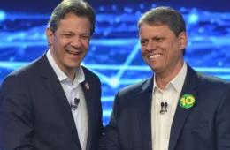Haddad e Tarcísio se enfrentam em primeiro debate pelo governo de SP