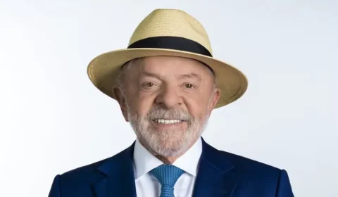 Lula poderá aparecer de chapéu na urna após análise do Ministério Público