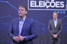Privatização da Sabesp e serviços públicos acirram confronto entre Haddad e Tarcísio