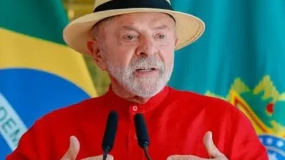 De defesa da taxa ao imposto zero entenda por que Lula mudou de posição sobre as blusinhas
