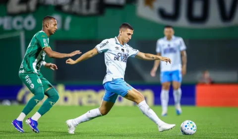 Grêmio empata com Chapecoense e mantém jejum de vitórias fora