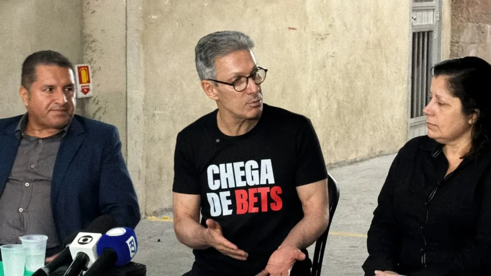 Zema promete acabar com bets e se reúne com vítimas