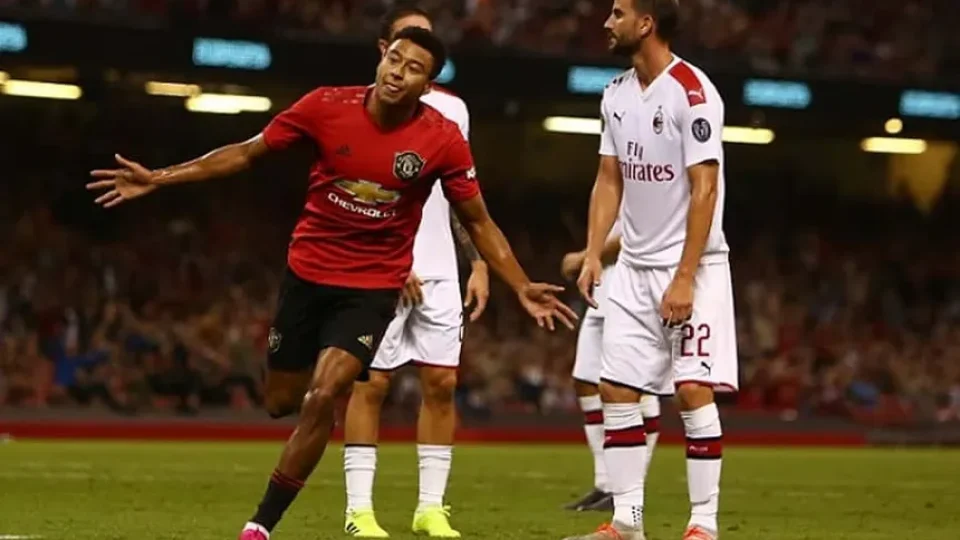 Milan x Manchester United: gigantes se enfrentam em último teste