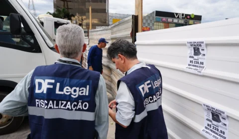 Obra na Península dos Ministros é embargada após avançar sobre área pública
