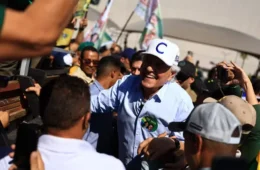 Caiado critica Lula e Flávio Bolsonaro por ausência em Debate
