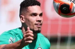 Palmeiras freia volta de Paulinho e mantém cautela