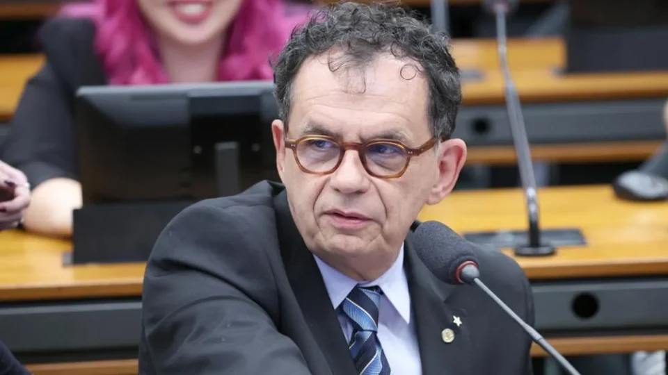 Projeto quer antecipar BPC para mulheres e permitir benefício a partir dos 62 anos