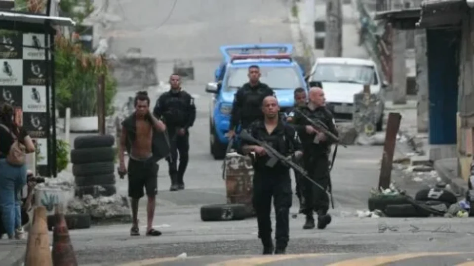 Bope realiza operação na Cidade de Deus com dois suspeitos presos no Rio