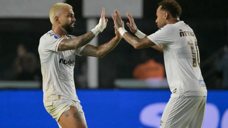 Universidad Católica e Macará duelam em jogo chave na Liga Pro